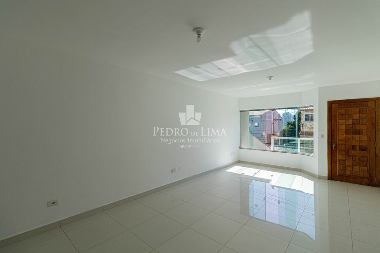 imagem do imovel Sobrado frontal 204m² na Vila Guilhermina, 3 quartos sendo 1 suíte e 4 vagas de garagem. ref: PE45263