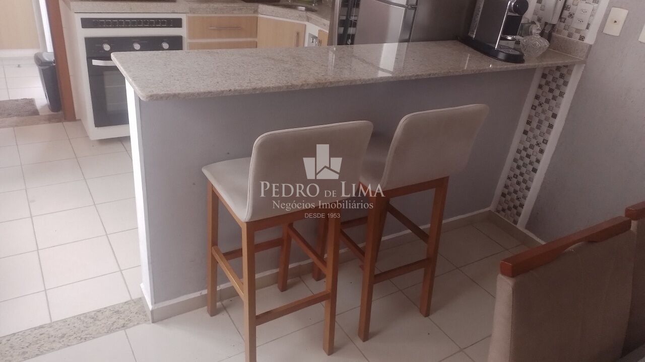 Terreno com duas casas térreas na Penha