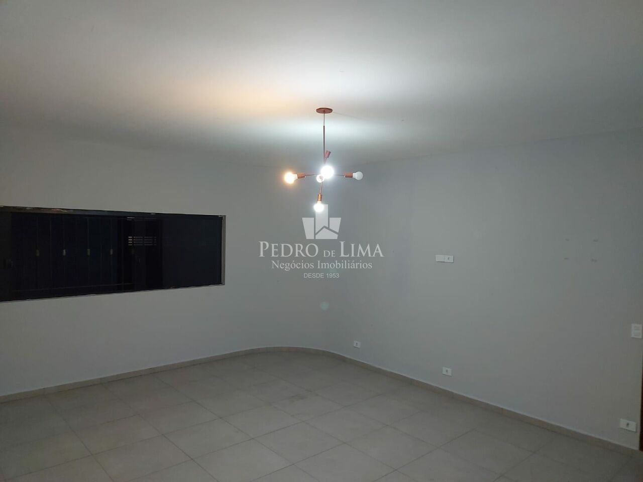 imagem do imovel Casa Térrea na Vila Libanesa - Cangaíba - 2 quartos, 3 banheiros, 6 vagas e 137m² ref: PE45289