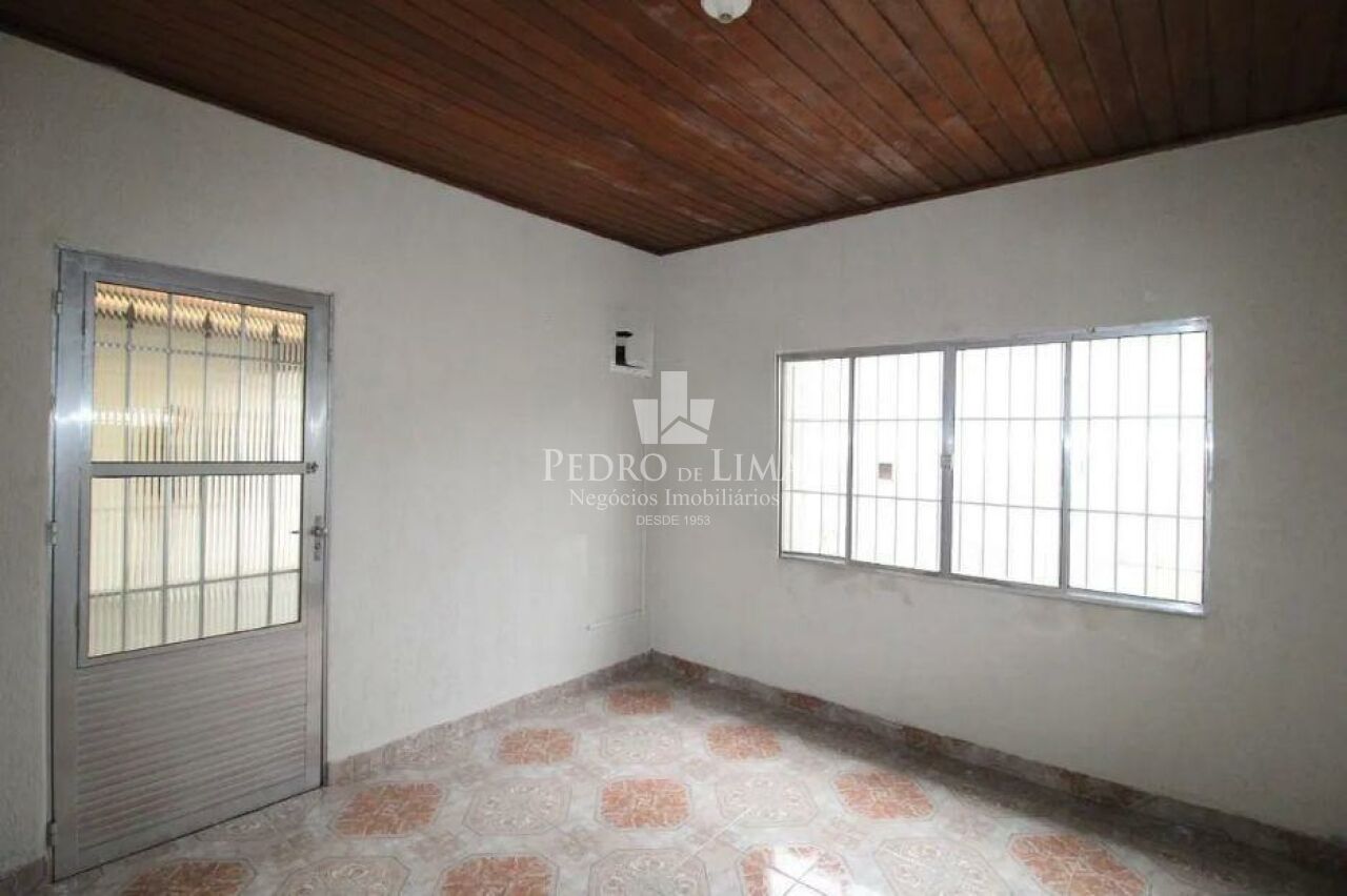 imagem do imovel Casa térrea, 2 dormitórios, 3 vagas de garagem e 135 m² na Penha ref: PE45296