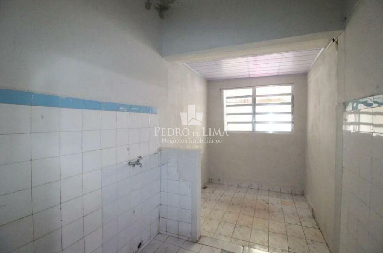 Casa térrea, 2 dormitórios, 3 vagas de garagem e 135 m² na Penha