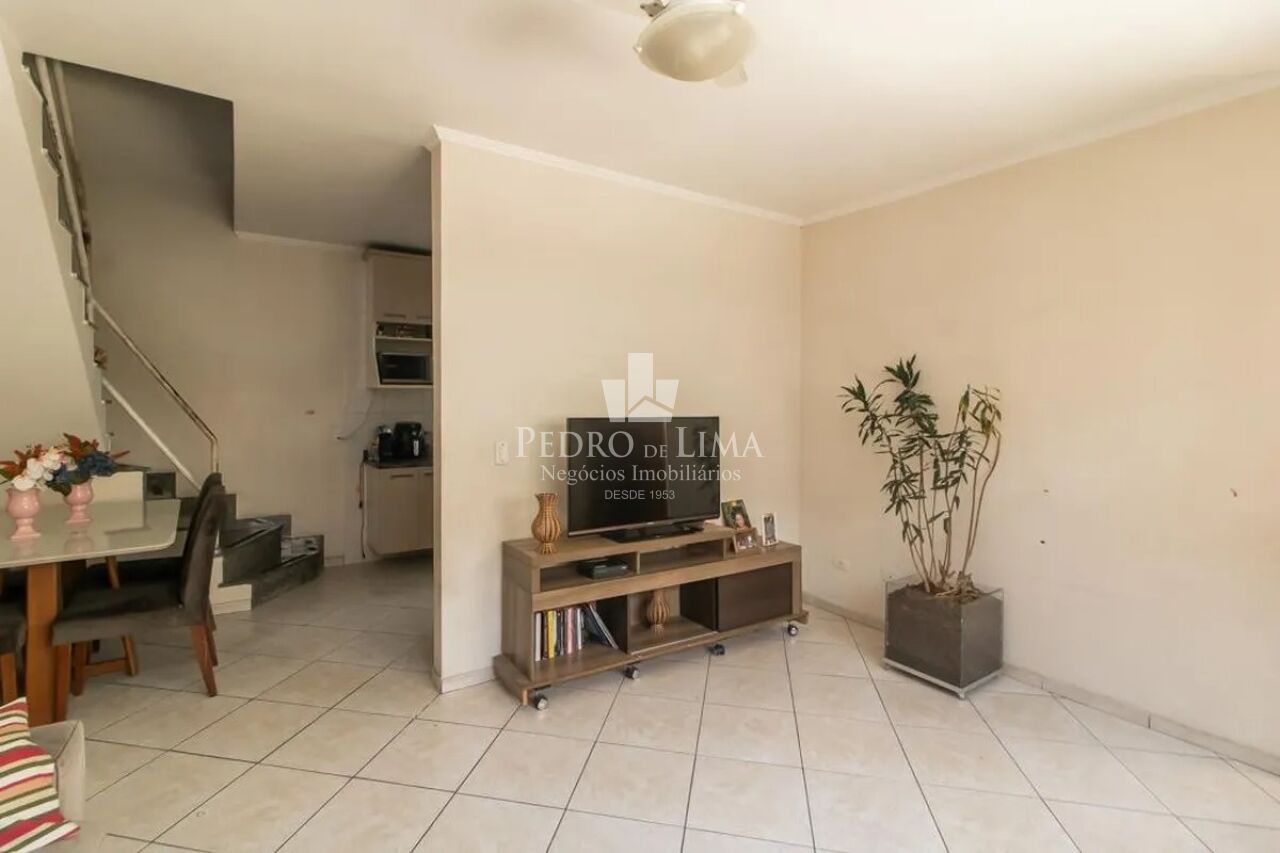 imagem do imovel Casa 76m² sendo 2 dormitórios, 1 banheiro e 2 vagas no Cangaíba ref: PE45322
