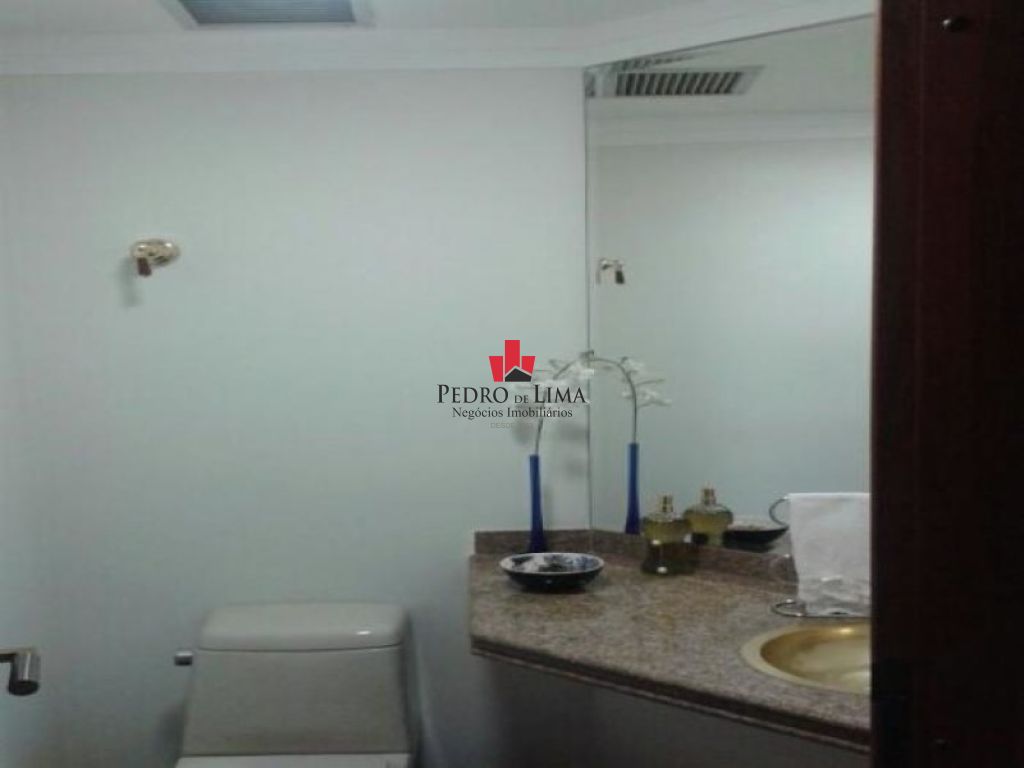 Apartamento com 3 quartos 168 m² , 4 vagas Vila Formosa. Condomínio Bariloche.