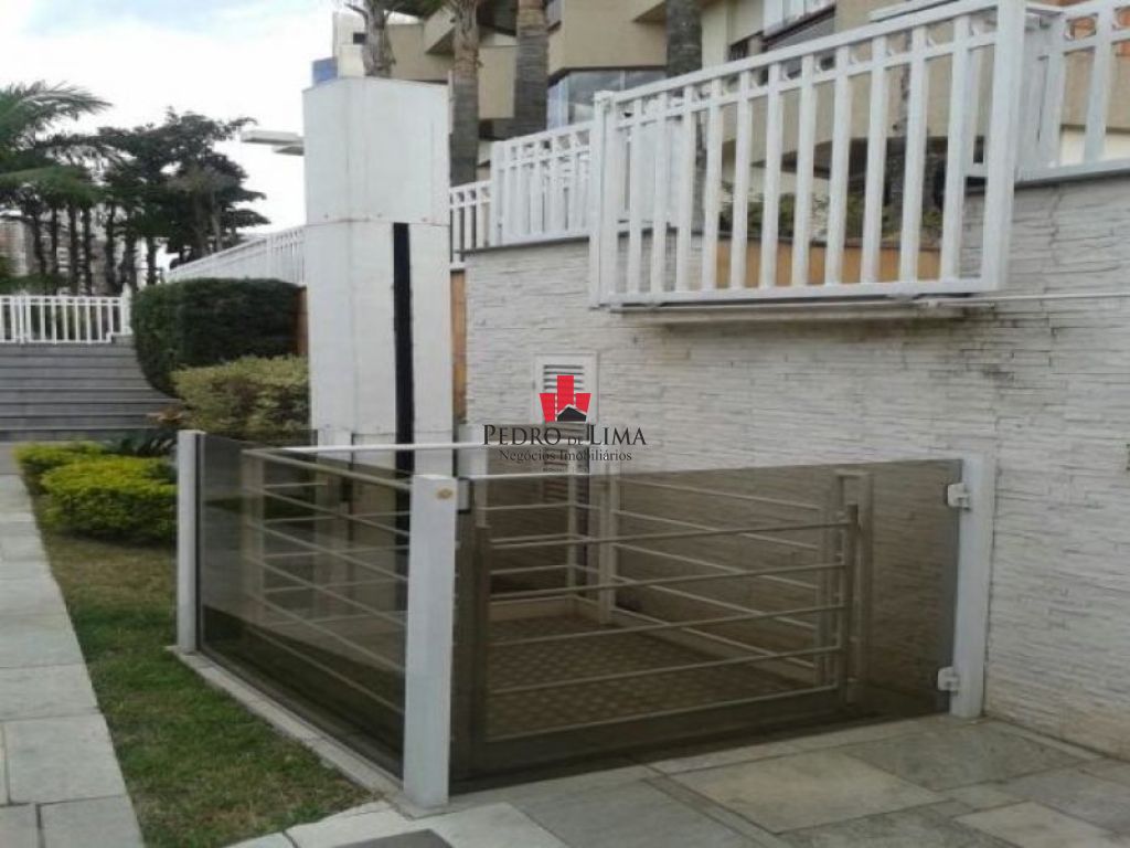 Apartamento com 3 quartos 168 m² , 4 vagas Vila Formosa. Condomínio Bariloche.