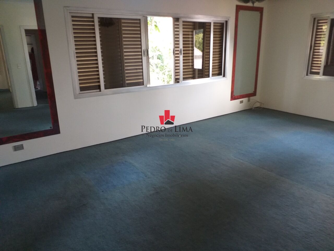 Casa Térrea Comercial e Residencial no Anália Franco