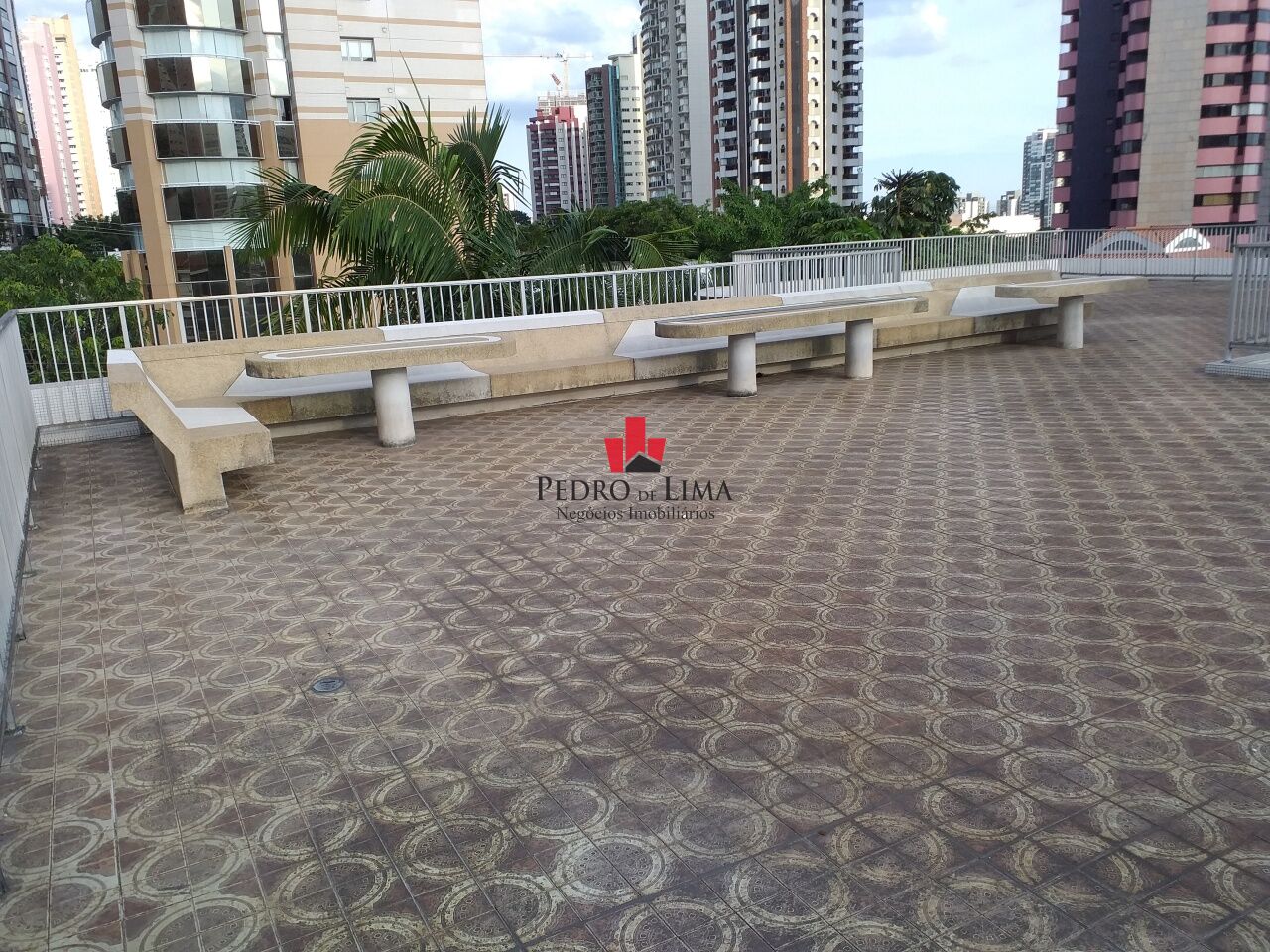 Casa Térrea Comercial e Residencial no Anália Franco