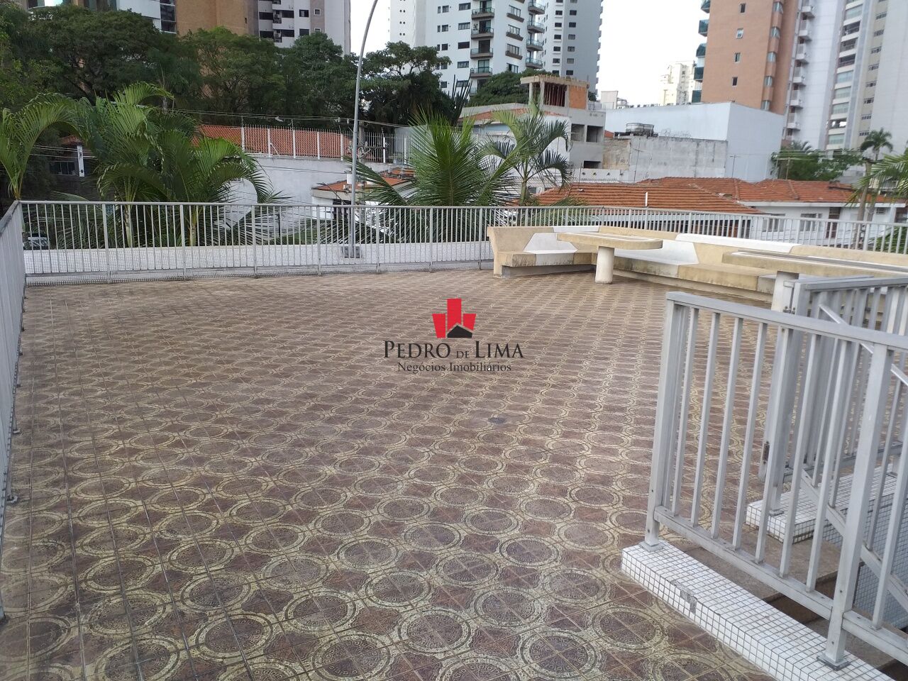 Casa Térrea Comercial e Residencial no Anália Franco