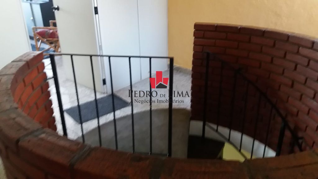 Prédio comercial em ótima localização no Belenzinho, com 375 metros quadrados, 3 pavimentos