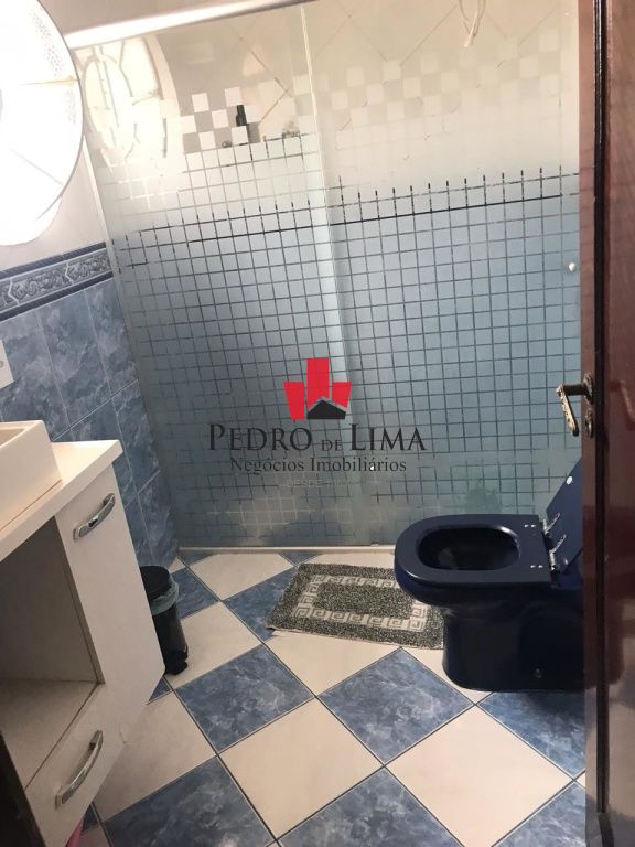 Sobrado Frontal, 3 dormitórios, 1 Suíte, 6 vagas, Vila Guilhermina