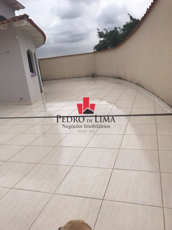 Sobrado Frontal, 3 dormitórios, 1 Suíte, 6 vagas, Vila Guilhermina