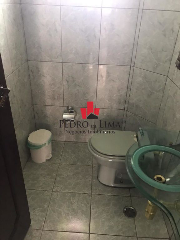 Sobrado Frontal, 3 dormitórios, 1 Suíte, 6 vagas, Vila Guilhermina