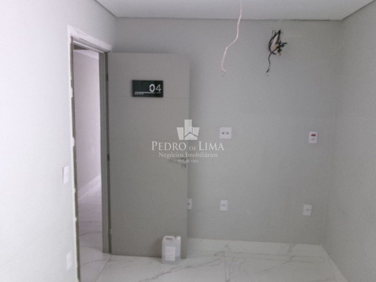 Casa Comercial no Jardim Anália Franco
