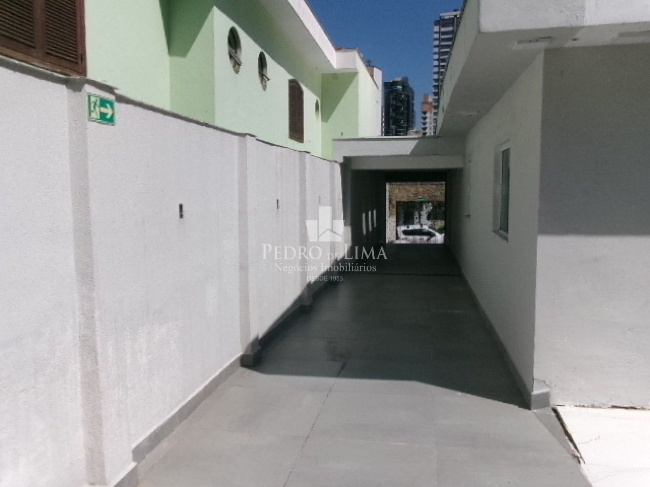 Casa Comercial no Jardim Anália Franco