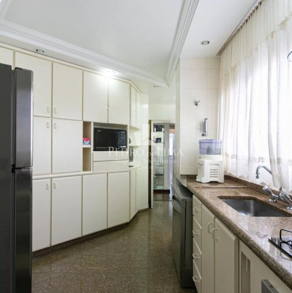 Apartamento 3 quartos, 1 suíte, 3 vagas - 137m² Tatuapé.