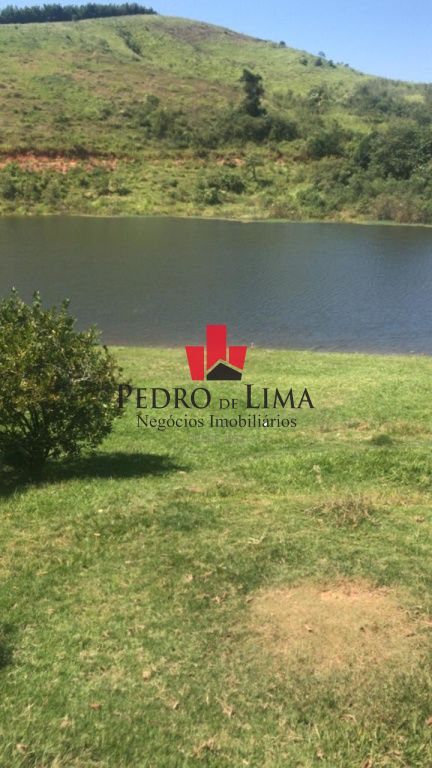 Casa de campo em Igaratá, a beira da represa