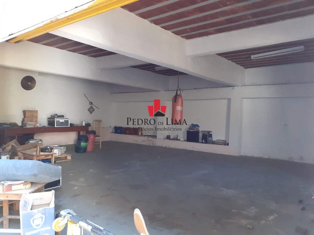 Casa Térrea , terreno 410m² , A/C 205 m² , 5 vagas Jd. Egle