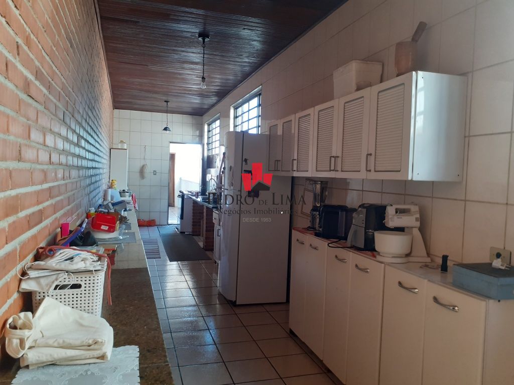 imagem do imovel Casa Térrea , terreno 410m²  , A/C 205 m² , 5 vagas  Jd. Egle ref: TP17902