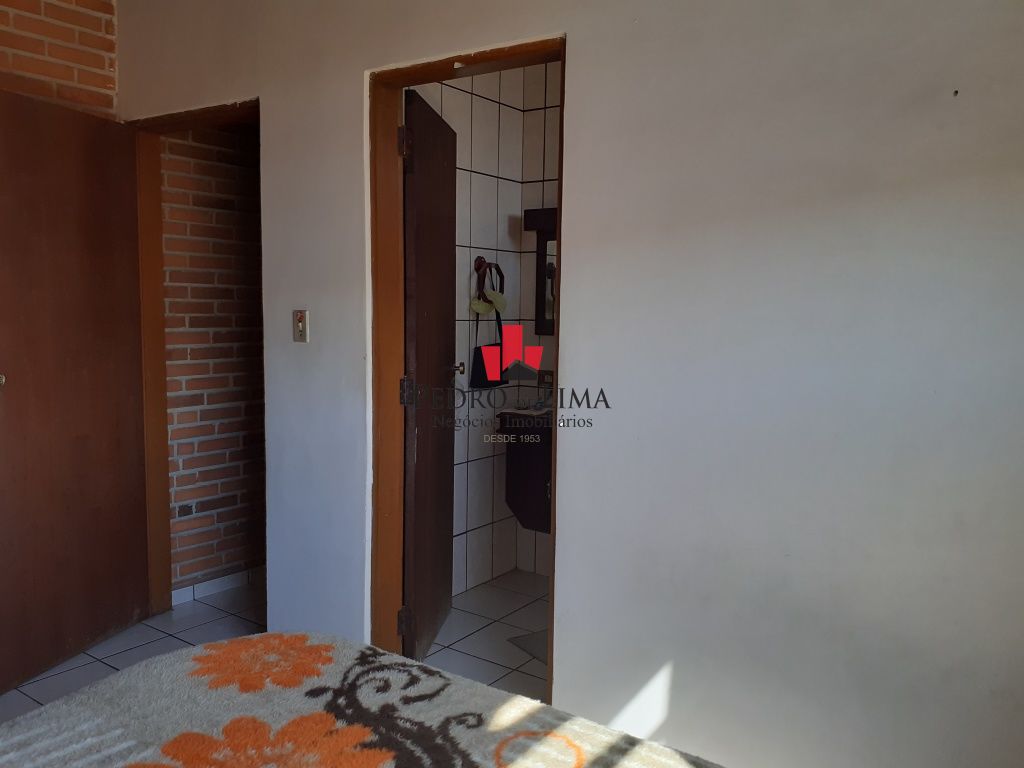 imagem do imovel Casa Térrea , terreno 410m²  , A/C 205 m² , 5 vagas  Jd. Egle ref: TP17902