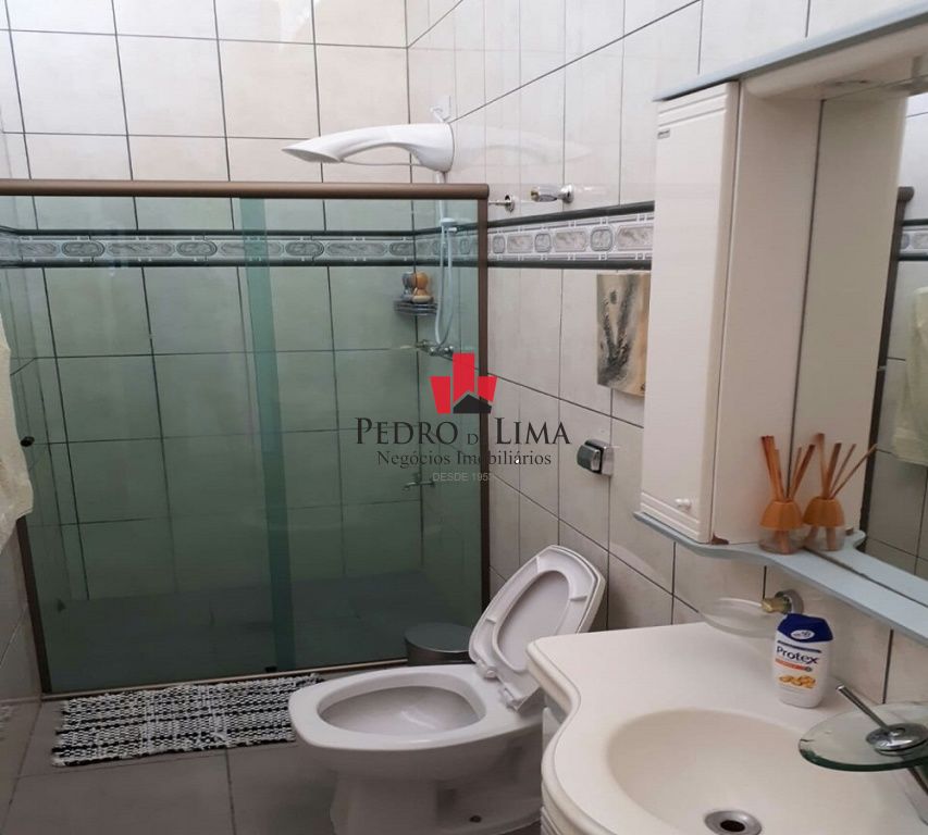 Casa Térrea 3 quartos, 1 suíte e 3 vagas na Água Rasa