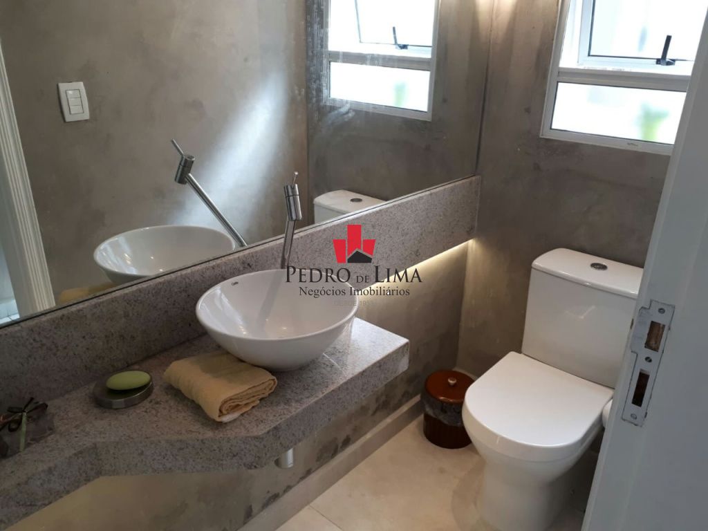 Casa Térrea 3 quartos, 1 suíte e 3 vagas na Água Rasa