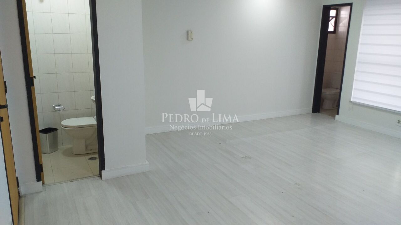Sala Comercial 30m², ar condicionado, 1 vaga, no Tatuapé