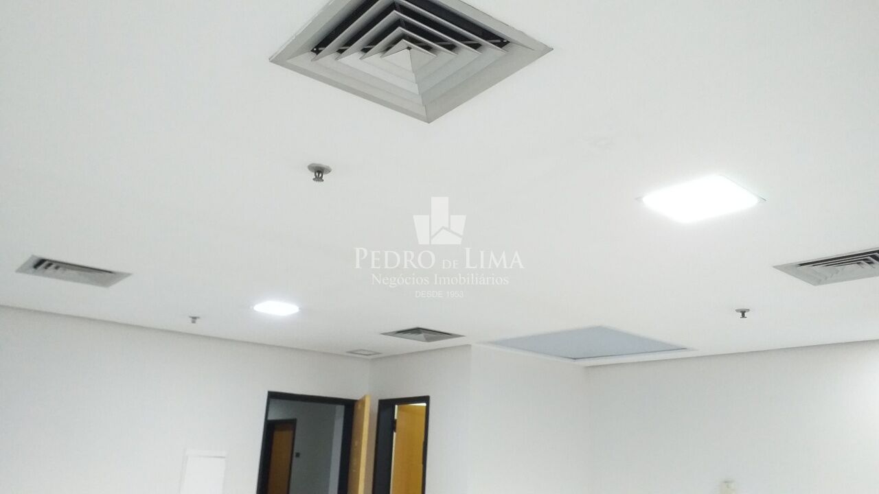 Sala Comercial 30m², ar condicionado, 1 vaga, no Tatuapé