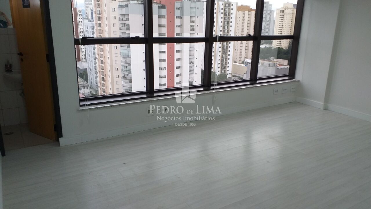 Sala Comercial 30m², ar condicionado, 1 vaga, no Tatuapé