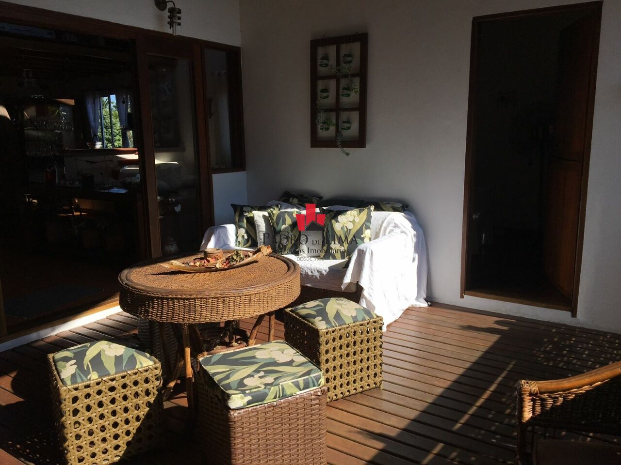 Casa 273 m², 6 quartos ( 4 suítes), 3 vagas em Ilhabela 