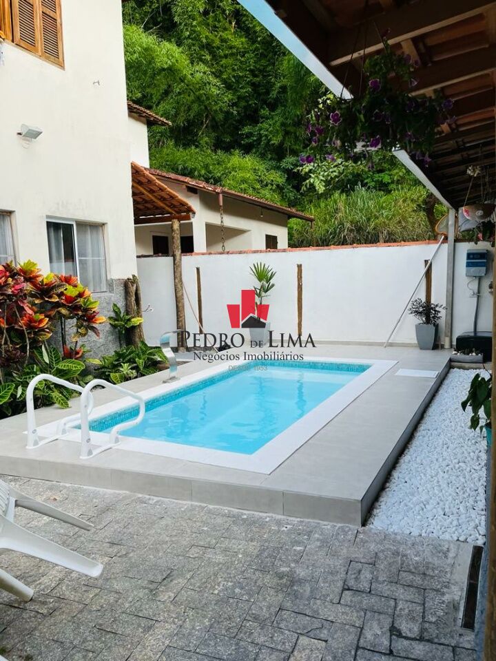 Casa 273 m², 6 quartos ( 4 suítes), 3 vagas em Ilhabela 