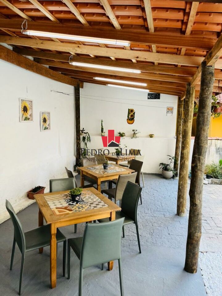 Casa 273 m², 6 quartos ( 4 suítes), 3 vagas em Ilhabela 