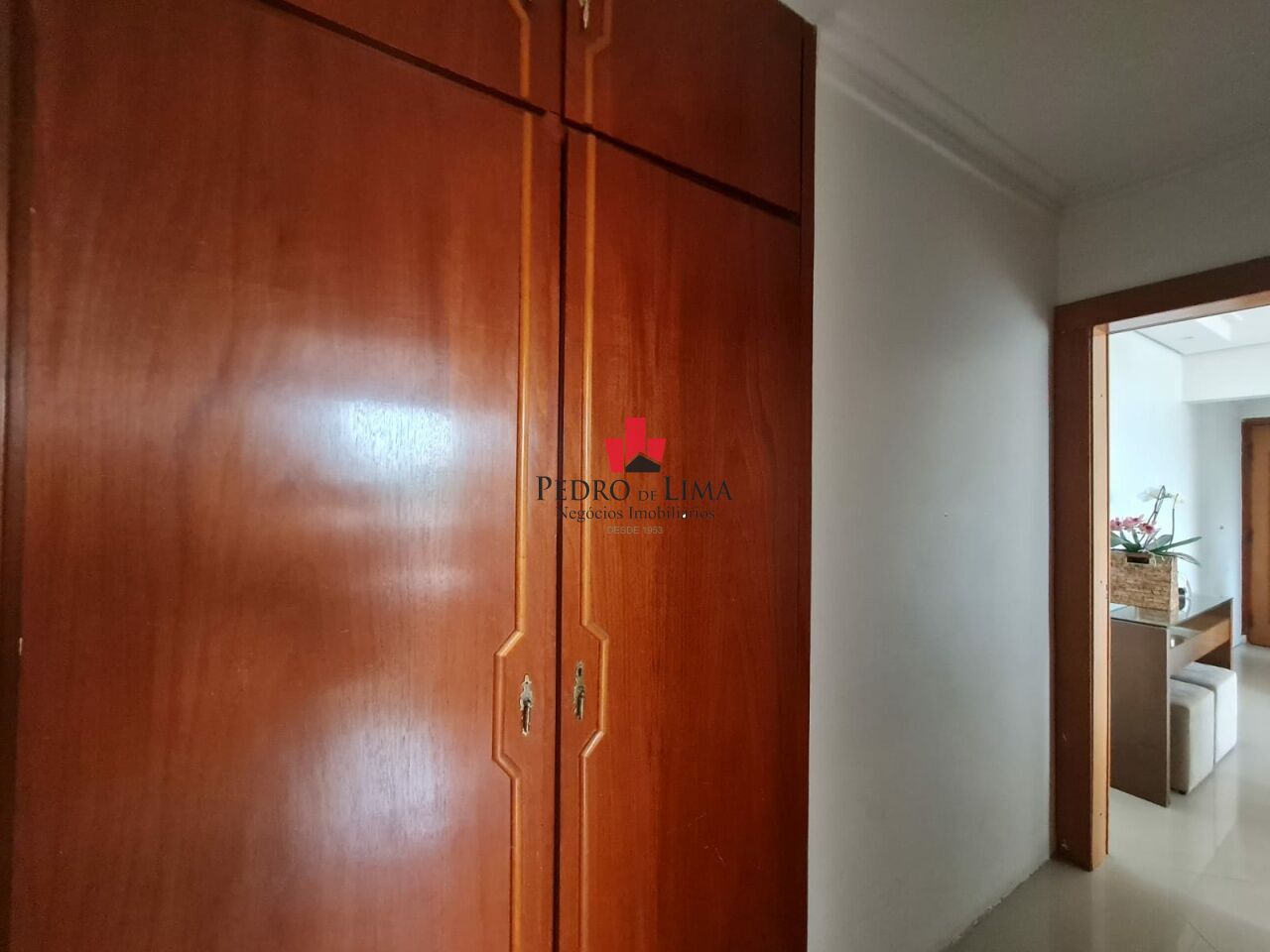 Condomínio Monte Serrat. Apartamento no Tatuapé  2 quartos, 2 banheiros e 1 Vaga 