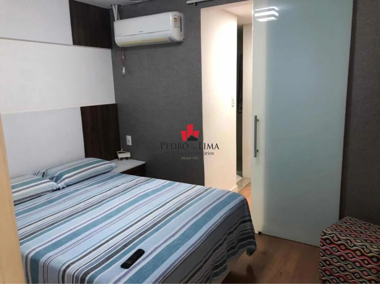 Sobrado 3 dormitórios 2 suites com 2 vagas na Cidade Líder