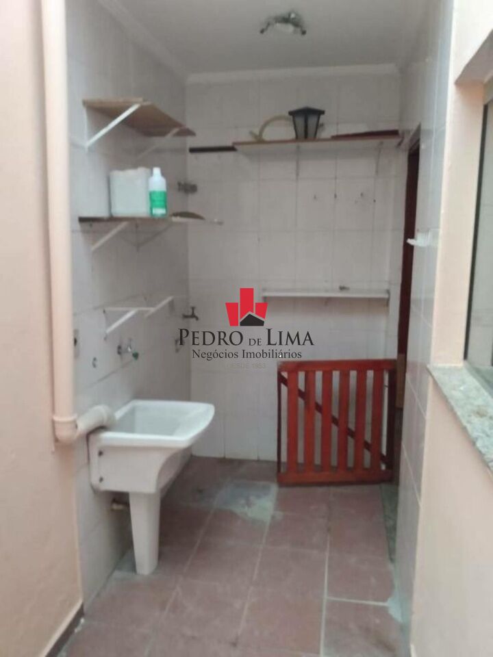 Sobrado frontal na Vila Formosa, 2 dormitórios, 2 vagas