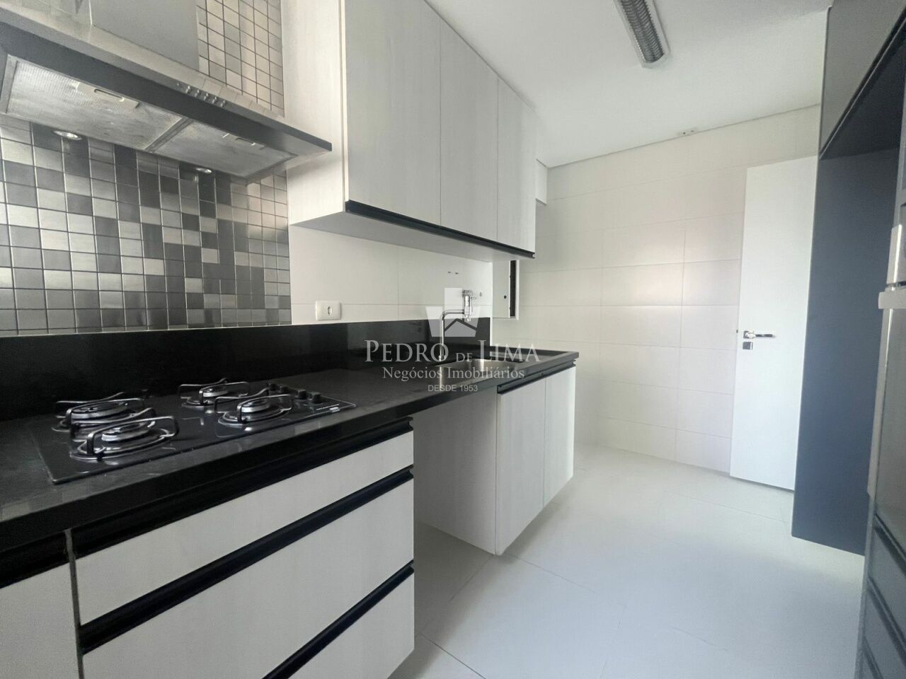 Apartamento no Tatuapé 3 quartos, 1 suíte, varanda gourmet, 2 vagas. Condomínio Villa Del Prado
