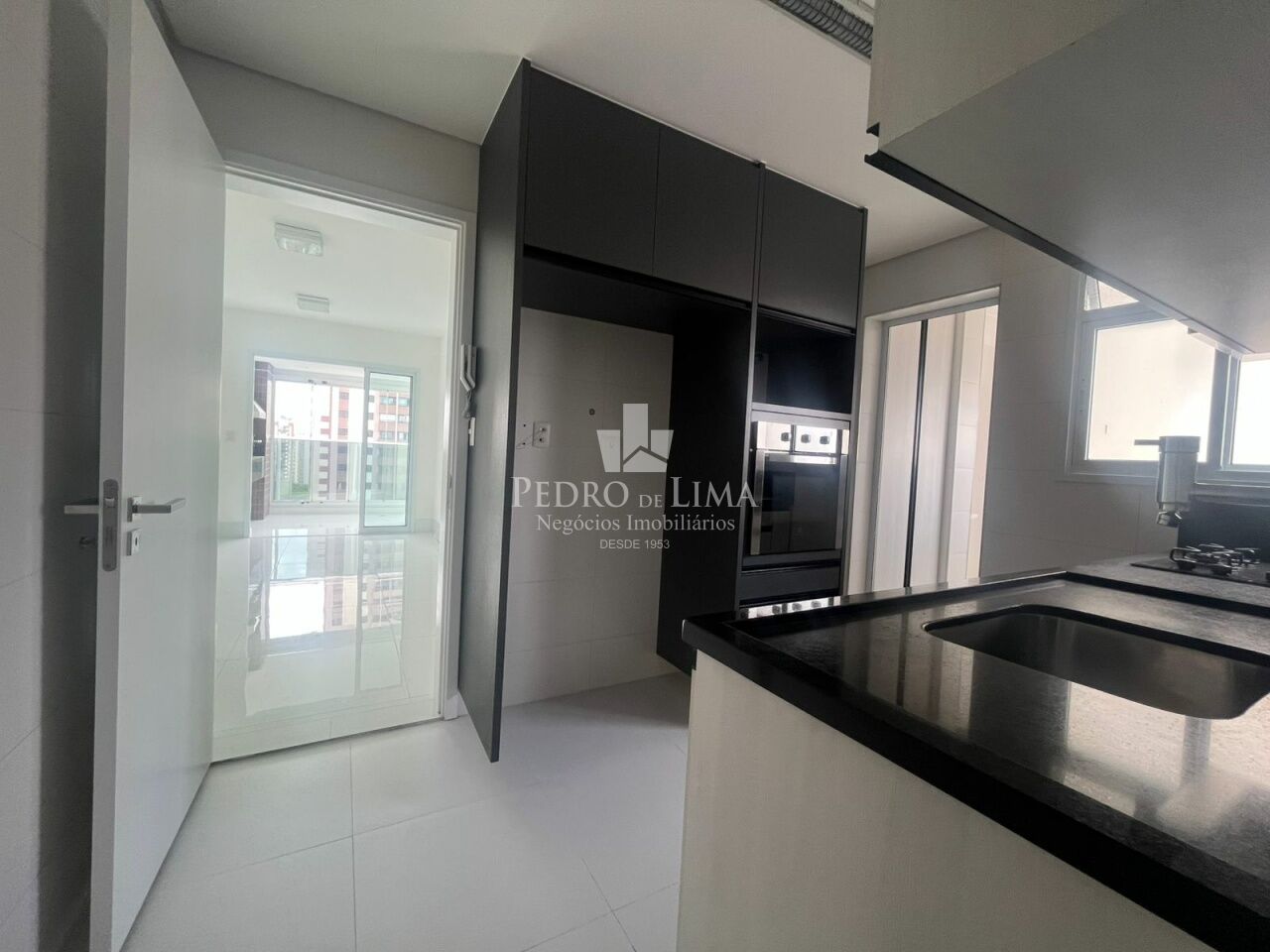 Apartamento no Tatuapé 3 quartos, 1 suíte, varanda gourmet, 2 vagas. Condomínio Villa Del Prado