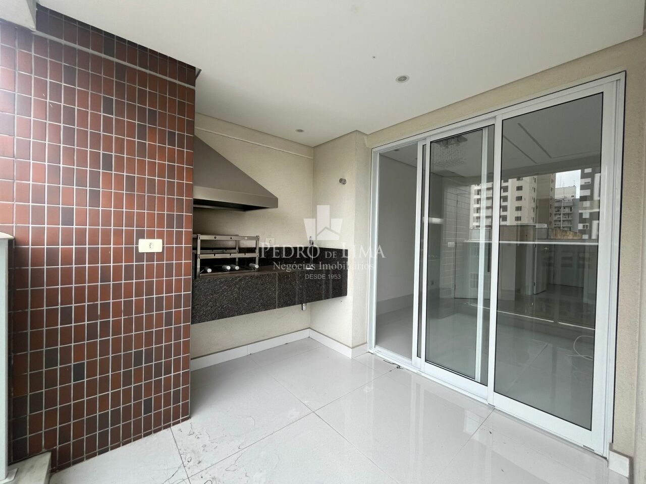 Apartamento no Tatuapé 3 quartos, 1 suíte, varanda gourmet, 2 vagas. Condomínio Villa Del Prado