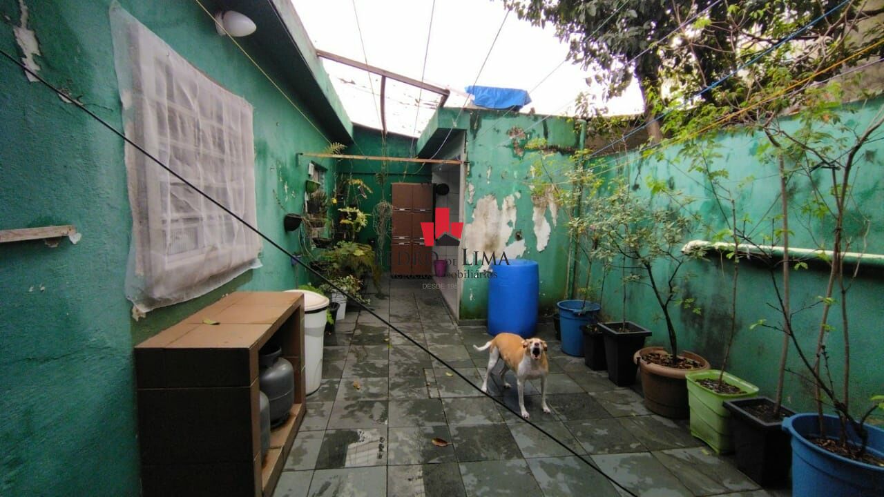 Sobrado com 3 dormitórios, 2 vagas, 120m² A/C 