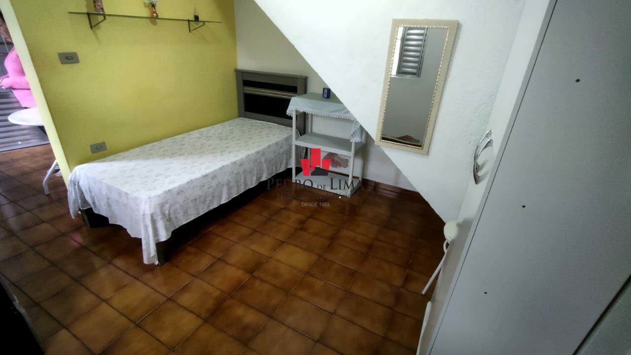 Sobrado com 3 dormitórios, 2 vagas, 120m² A/C 