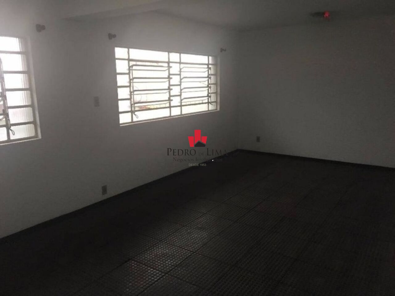 Galpão industrial com dois pavimentos na Aricanduva, terreno 363m², área construída 800m2