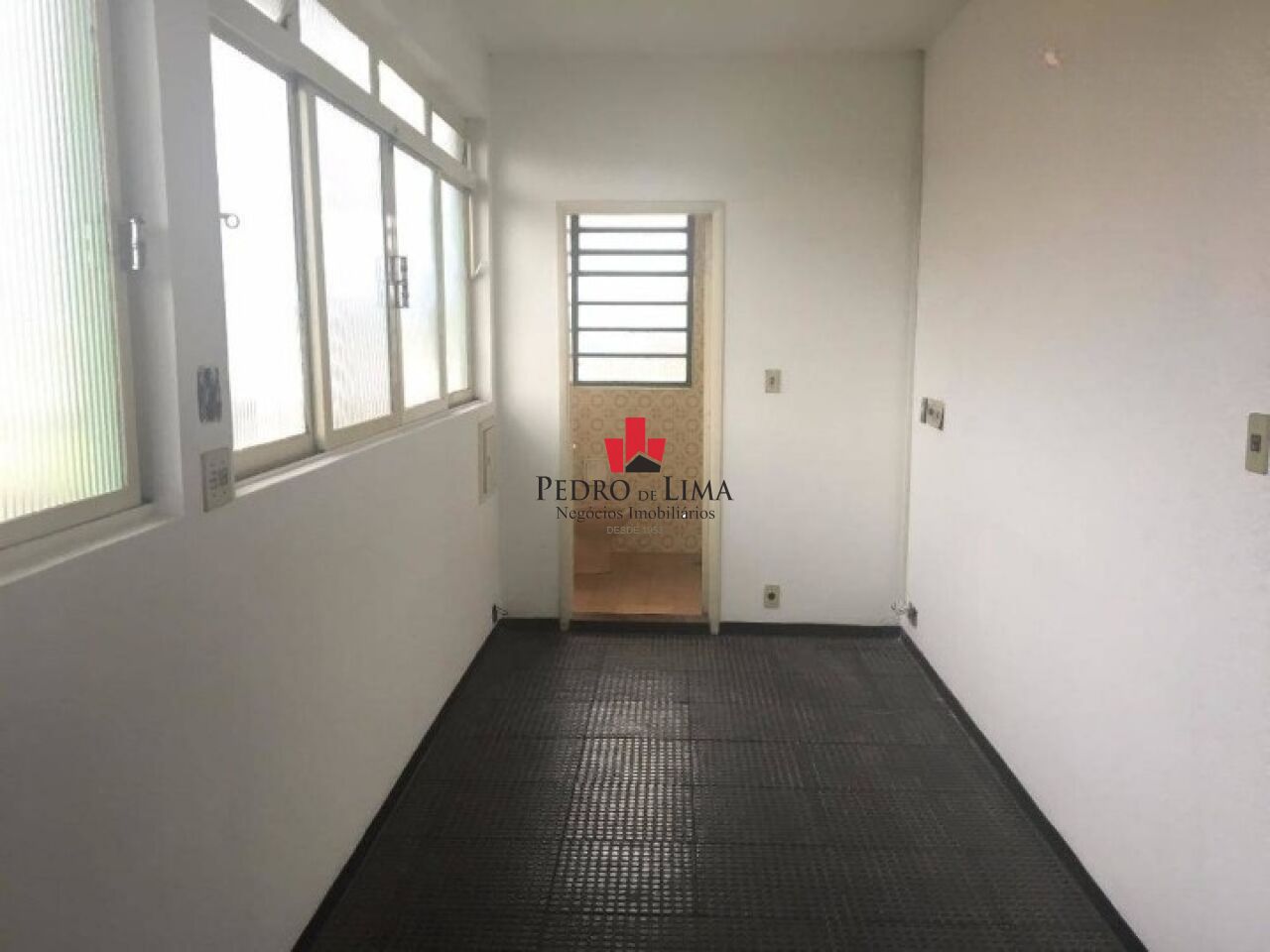 Galpão industrial com dois pavimentos na Aricanduva, terreno 363m², área construída 800m2
