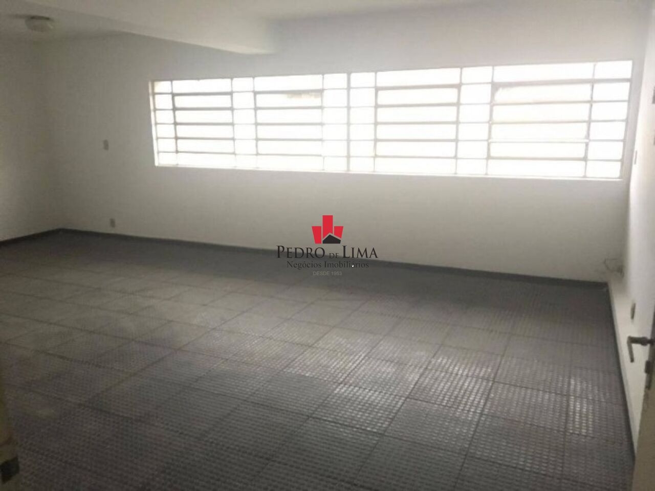 Galpão industrial com dois pavimentos na Aricanduva, terreno 363m², área construída 800m2