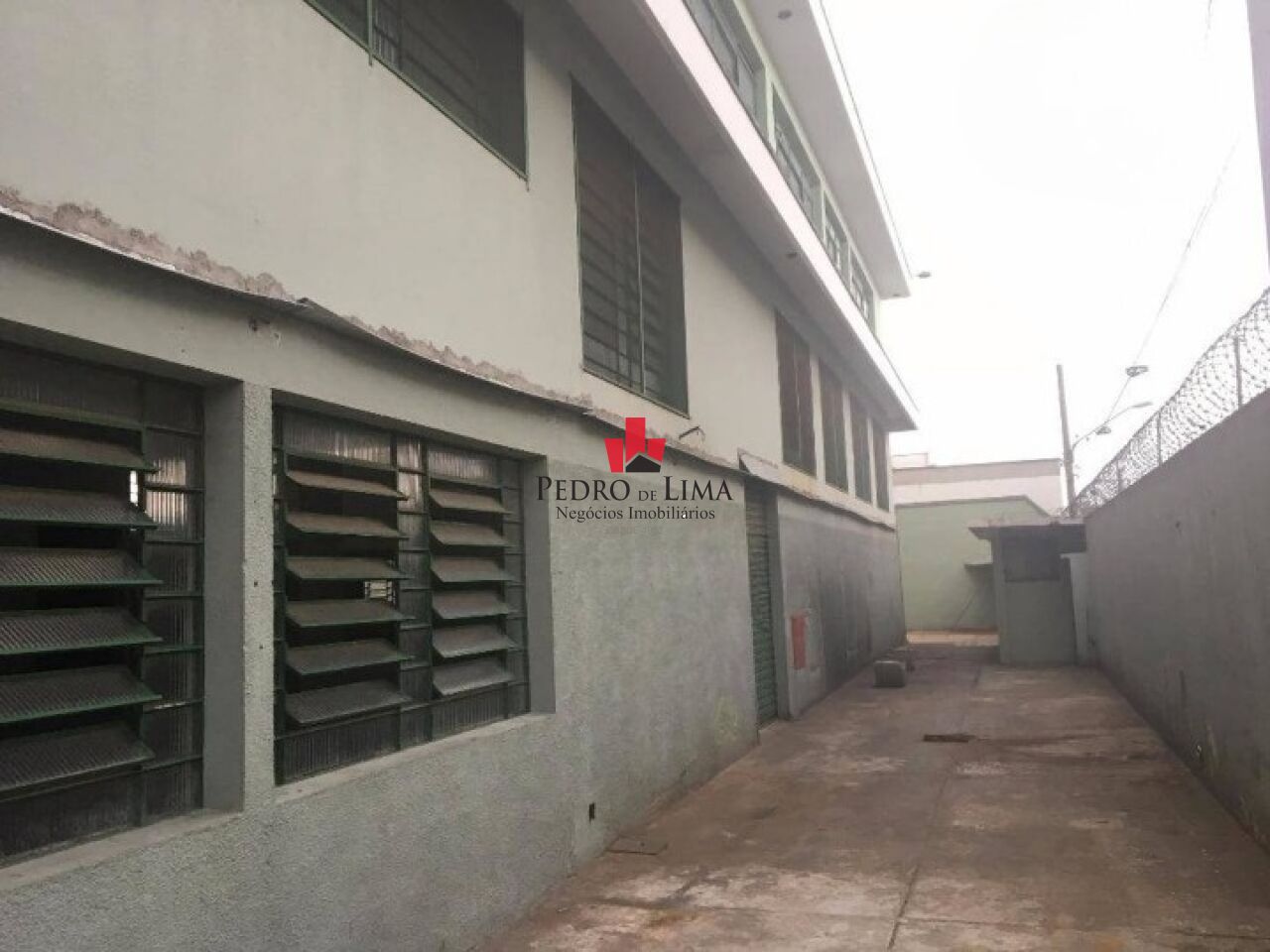 Galpão industrial com dois pavimentos na Aricanduva, terreno 363m², área construída 800m2