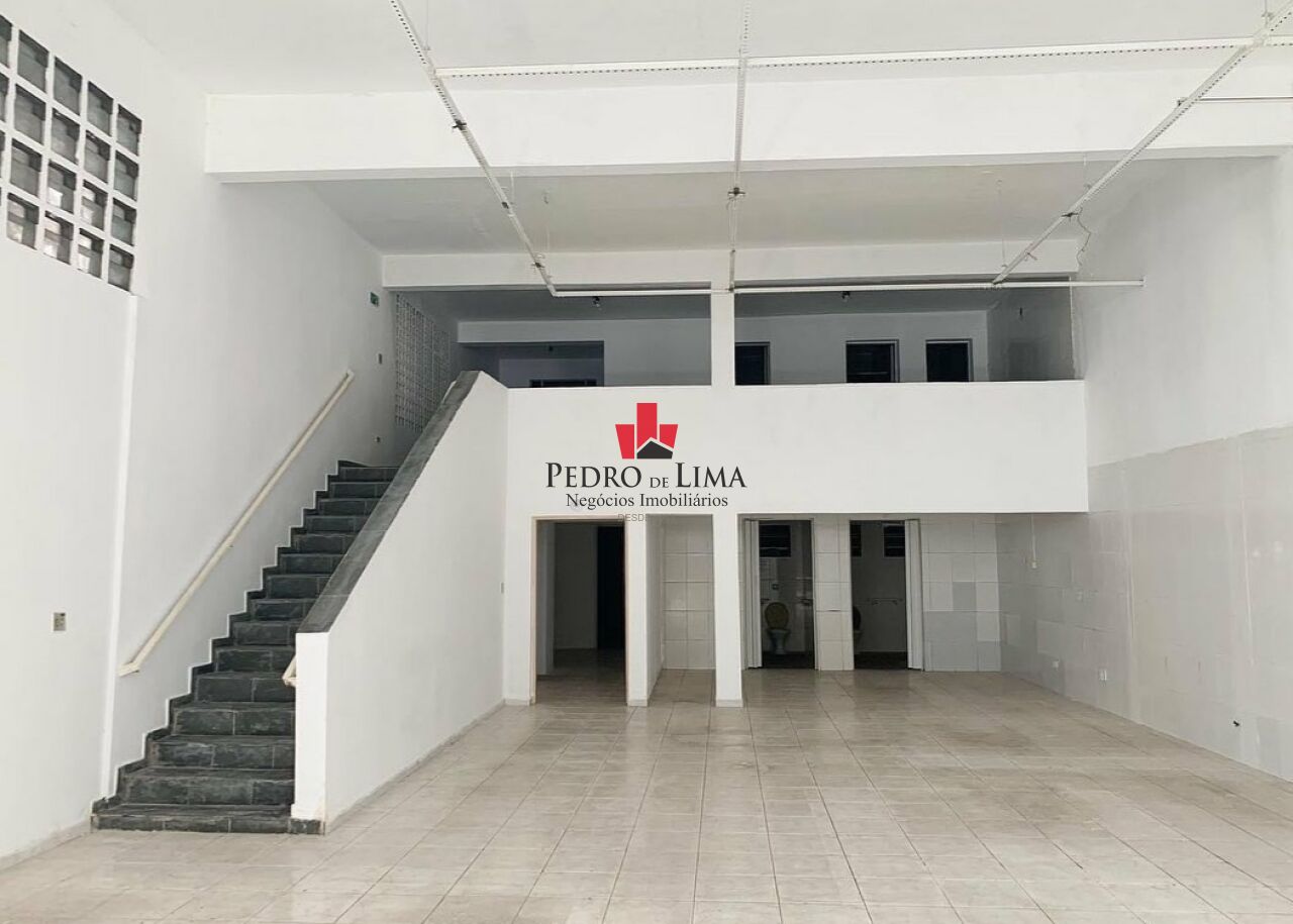 Salão Comercial 459 m² - com 4 vagas em Arthur Alvim 