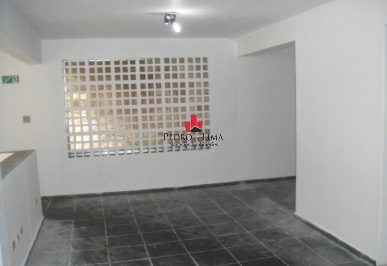 Salão Comercial 459 m² - com 4 vagas em Arthur Alvim 