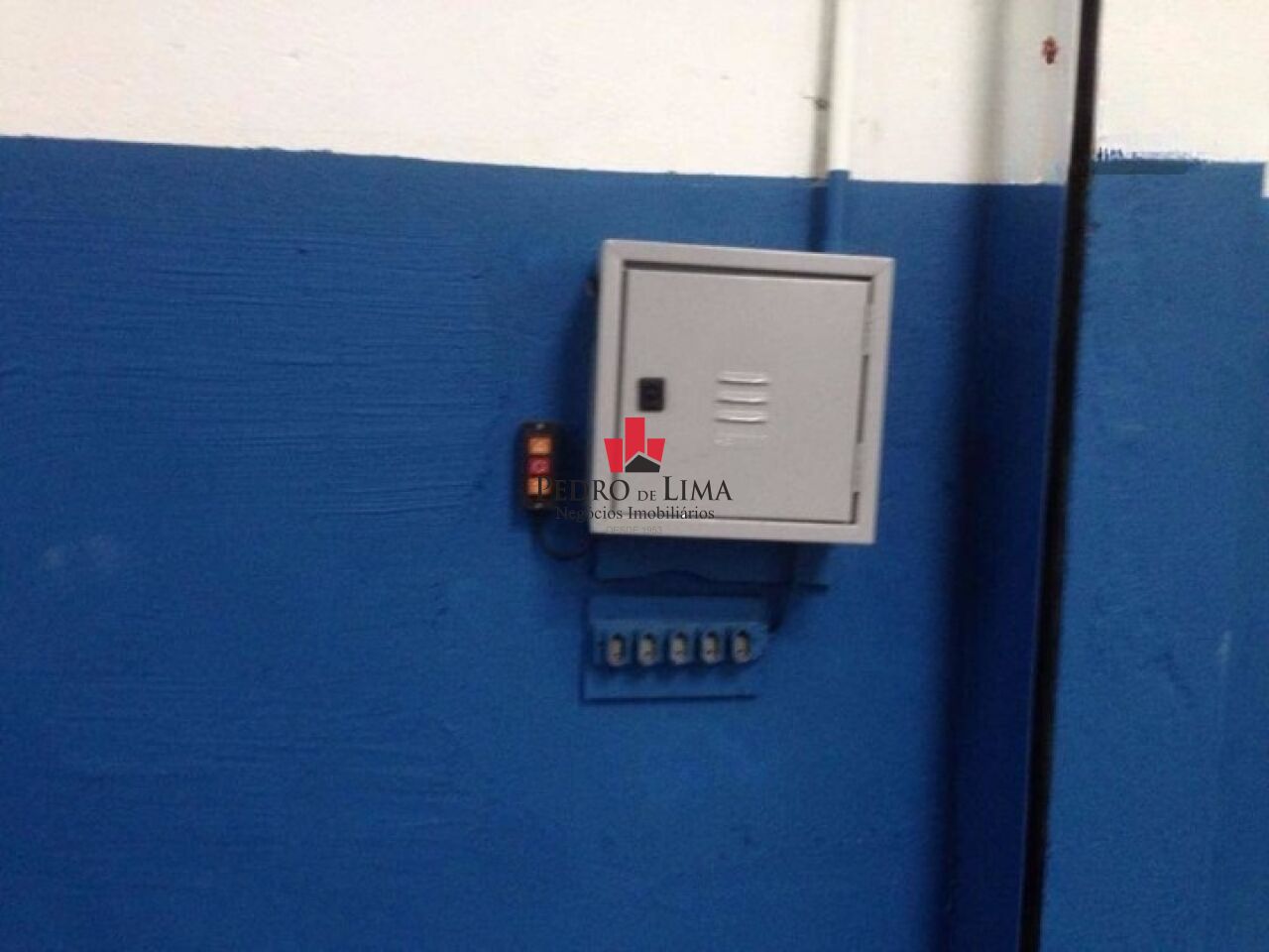 Galpão industrial com entrada trifásica, 400m², na Vila Nova Yorque