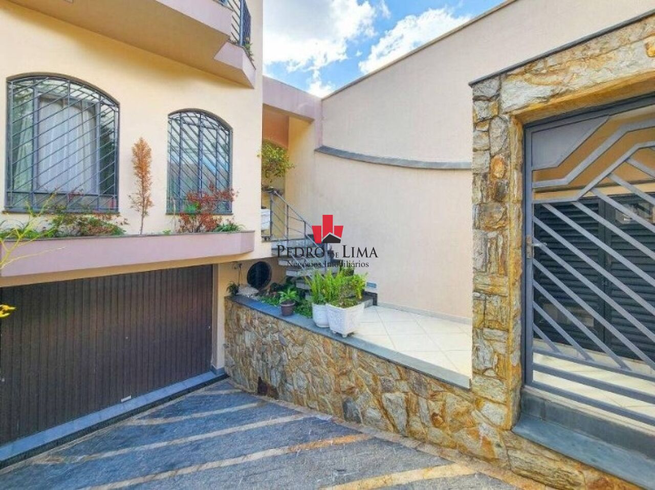 Sobrado 3 Quartos, 190m² , 4 vagas no Jardim Textil