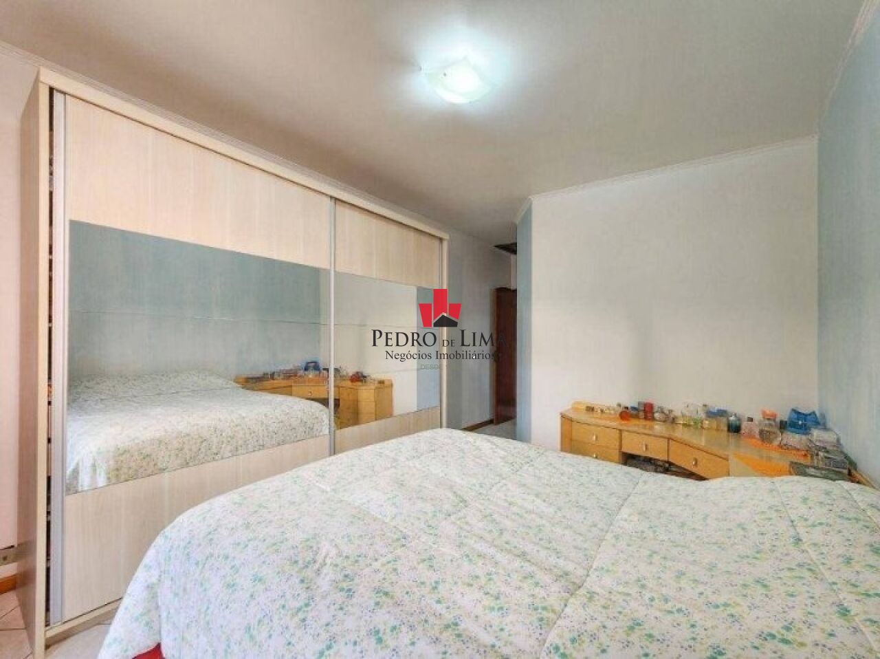Sobrado 3 Quartos, 190m² , 4 vagas no Jardim Textil