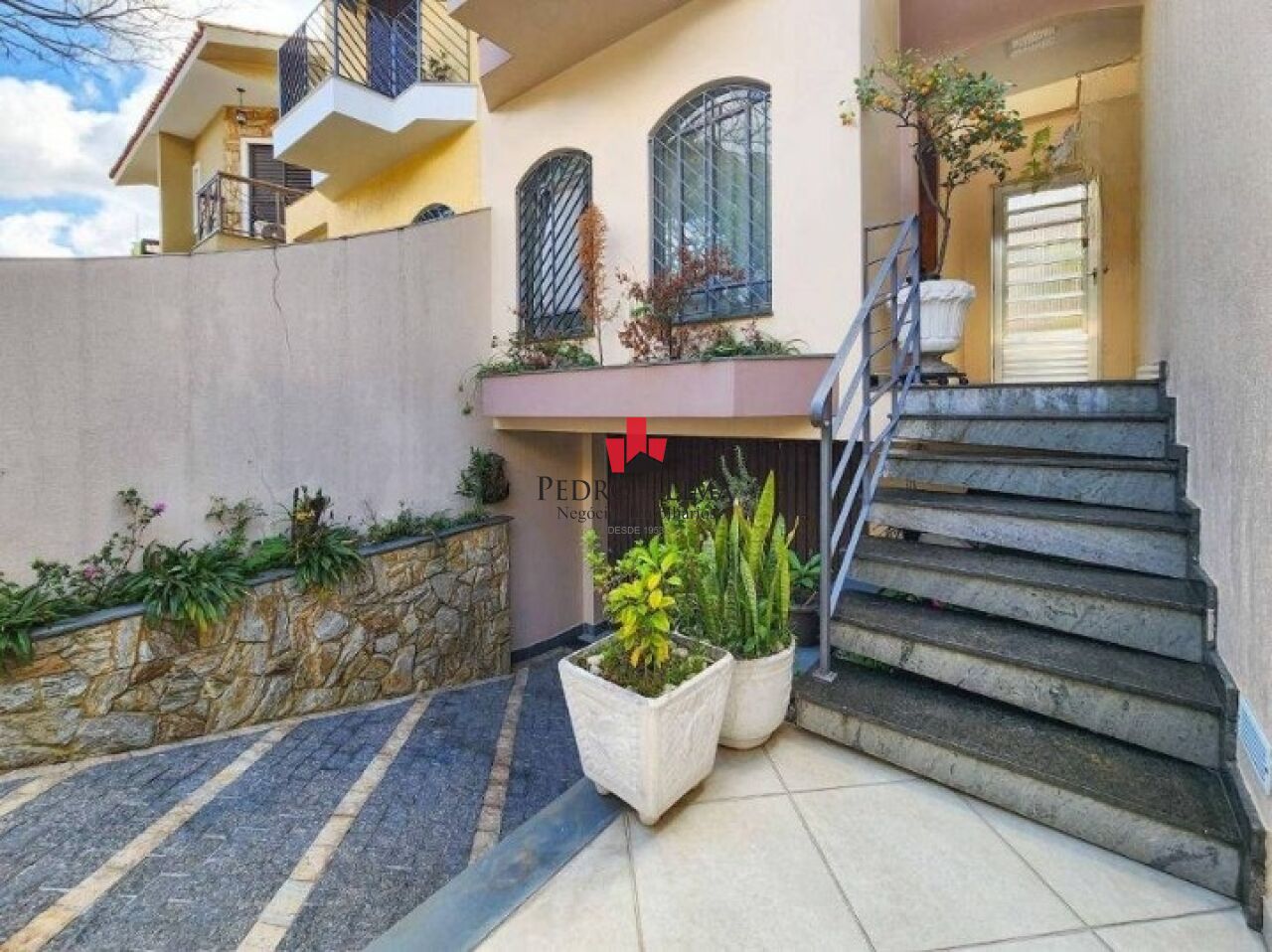 Sobrado 3 Quartos, 190m² , 4 vagas no Jardim Textil
