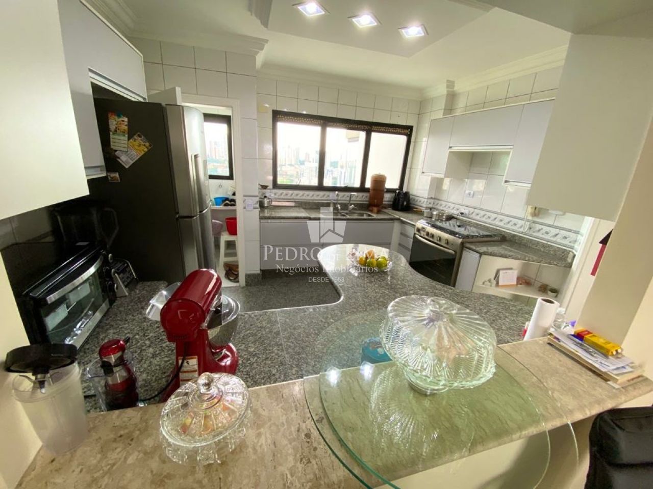 Apartamento 3 suítes, 2 sacadas, 3 vagas e 130m² com depósito - Vila Diva / Água Rasa