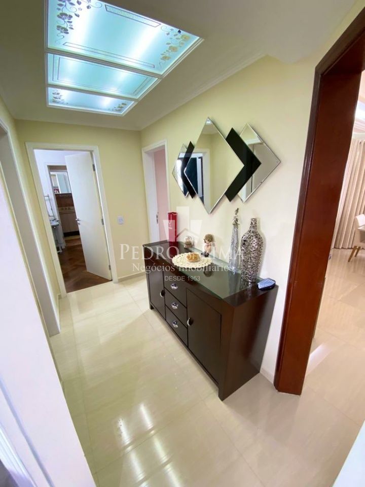 Apartamento 3 suítes, 2 sacadas, 3 vagas e 130m² com depósito - Vila Diva / Água Rasa